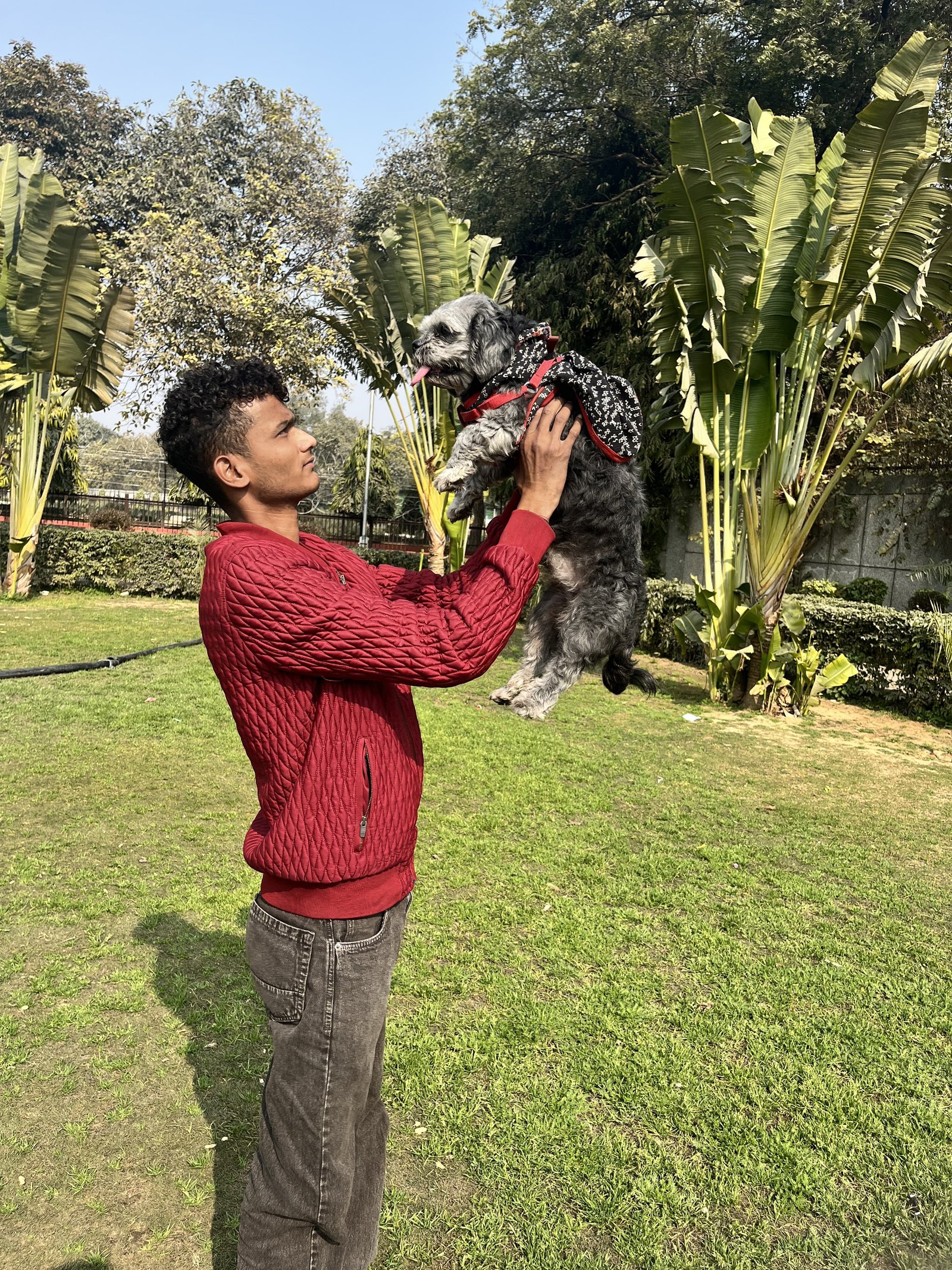 Verified dog walker with pet in Delhi